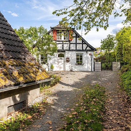 Fachwerk Ferienhaus 1764 Eslohe Exterior foto