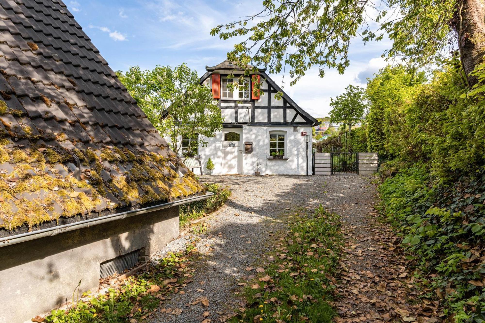 Fachwerk Ferienhaus 1764 Eslohe Exterior foto